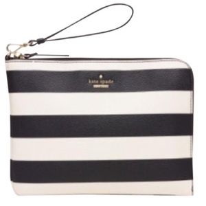 Kate Spade Everpurse with interior charging dock
